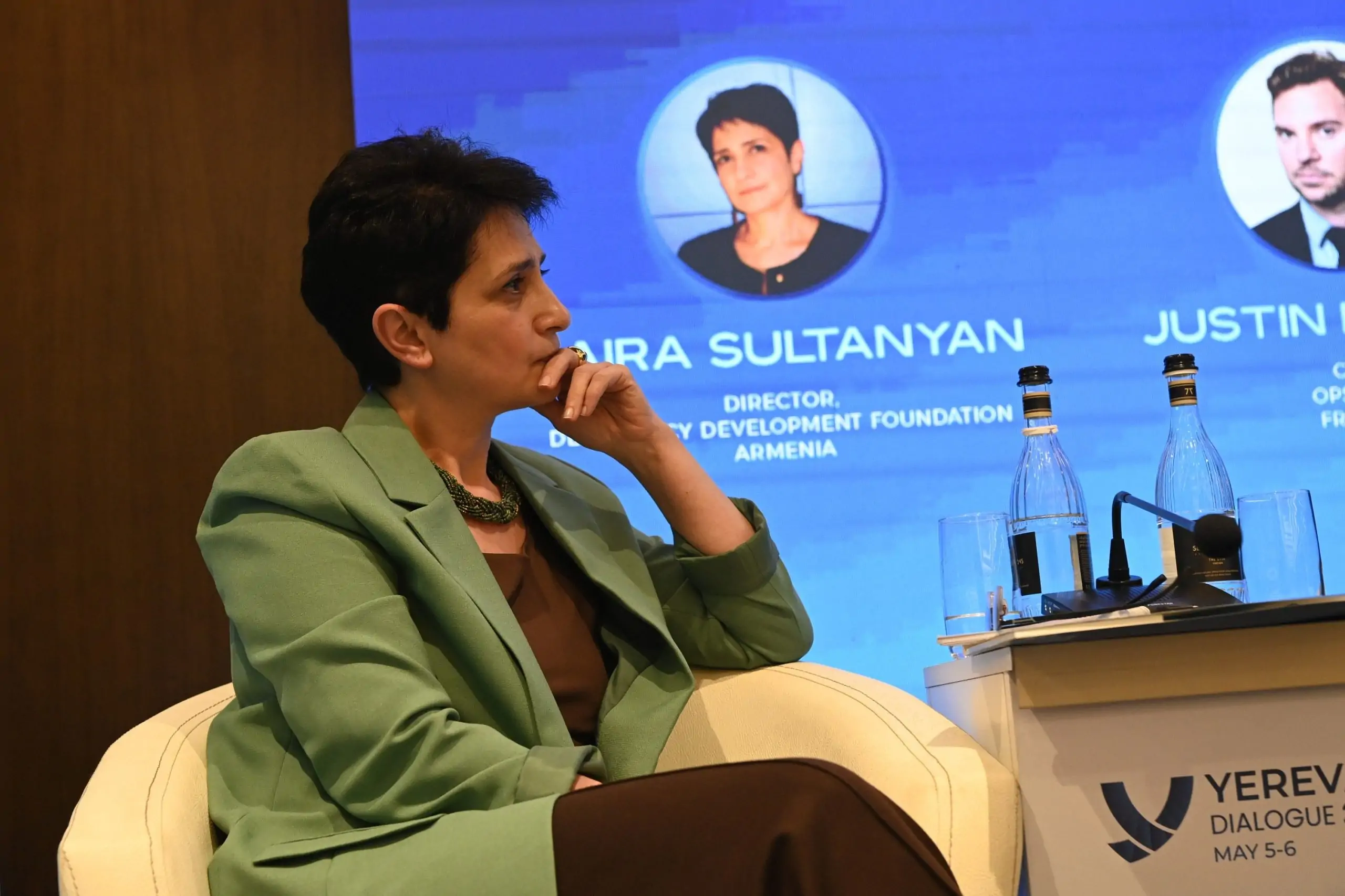 Democratic Resilience, Hybrid Threats and AI: Safeguarding Democratic Elections